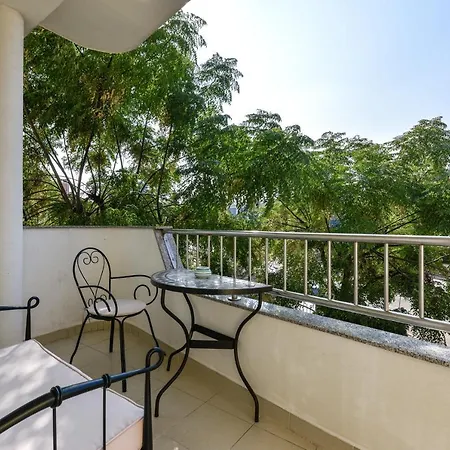 Lrs 2 In The Centar Of 扎达尔