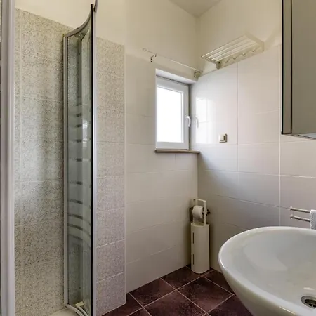 Lrs 2 In The Centar Of