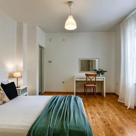 Lrs 2 In The Centar Of 扎达尔